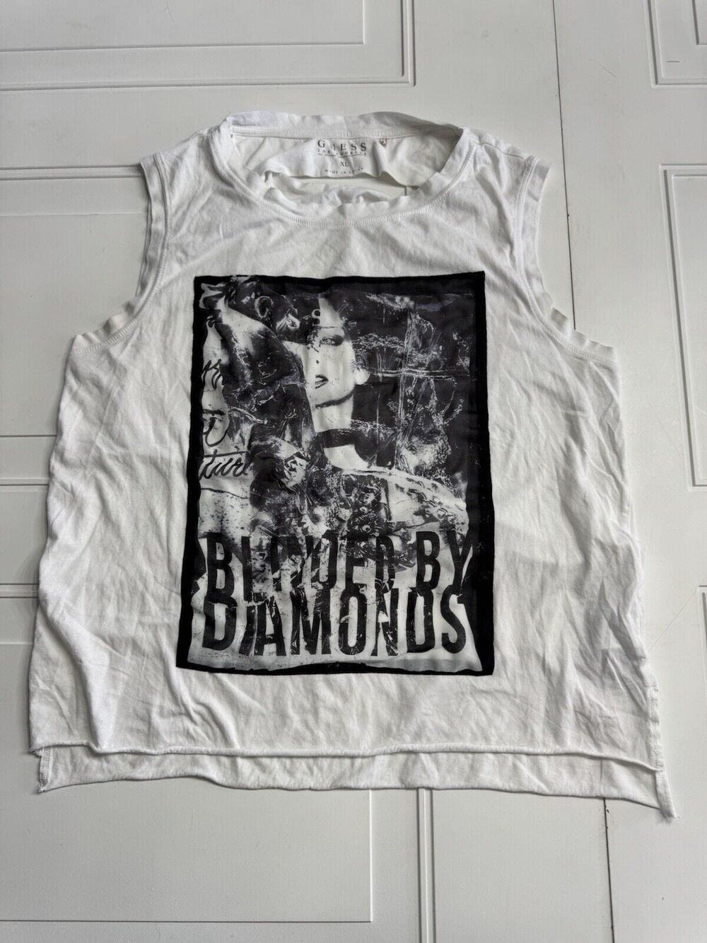 Guess LA Womens Sz XL White Cropped Crop Top Open Back Graphic Muscle Tee Shirt